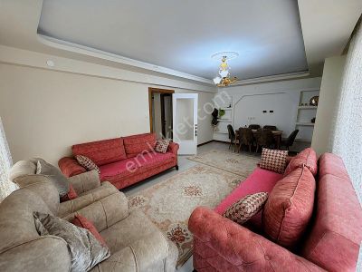 Marka Gayrimenkul,den 3+1 Masrafsız Cadde Yakını Daire