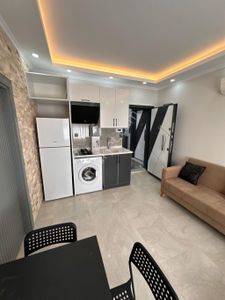 Güzelyalı’da Turgut Özal Bulvarı Aksagaz Kavşağında Sıfır Full Eşyalı 1+1 Fırsatı