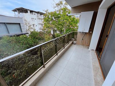 Narlıdere Limanreis Mah'de Sahile 3 Dk Lık Mesefade 3+1 Daire