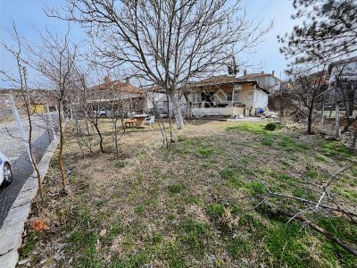 Nova'dan Karşıyakada 3+1 Müstakil Bahçeli Ev