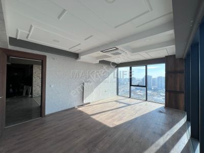 Makro Life Gayrimenkul'den Liva Plazada Kiralık 3+1 Büro