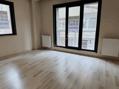 Taşocağı Cadde 2+1 Ara Kat Boş Krediye Uygun Satılık Daire