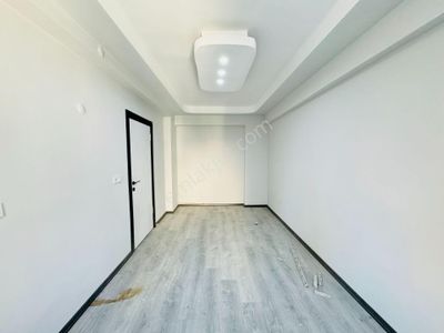 Güven'den Çerkezköy'de Servis Duraklarına Yak İskanlı Kiralık2+1