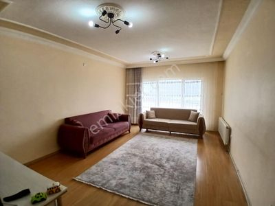 Akçay Emlak'tan Akşehir Kozağaç Tokide Asansörlü Satılık 3+1 Daire