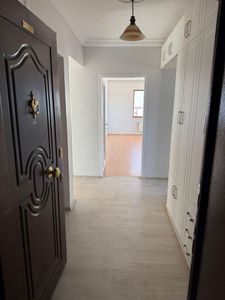 3+1 Satılık Daire! Serap Sitesi'nde Bakımlı Ve Sanayi Yakını