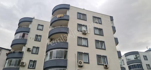 Karaağaç Konarlı'da Güney Deniz Sitesi'nde Havuz Gören Doğalgazlı Daire