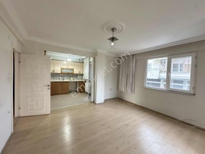 Lerox Uçar Emine Aker'den Merkezde Arakat 15 Yaşında 2+1 Daire