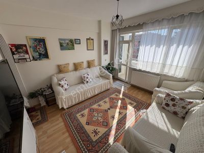 Merter Abdurrahman Nafiz Gürman Mahallesinde 3+1 Satılık Daire