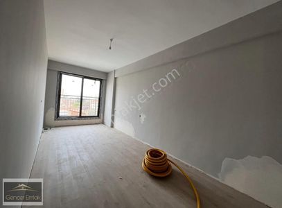 Avar Caddesinde 2+1 Kaliteli Daire