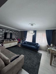 Eyüp Sultan Rami Yeni Mahalede/ 2+1/110m2/3.katmasrafsız Temiz Daire