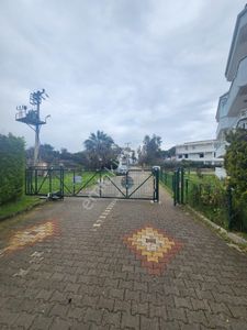 Badavut’ta Deniz Manzaralı, Havuzlu Site İçerisinde Geniş Balkonlu Prestijli 2+1 Daire