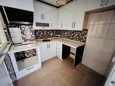 Mutlu Mahallesi 0 Kiralık 52+1 90m2 M2 4 Katlının 2katı 0 Özelikli Masrafsız Balkonlu