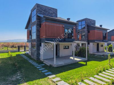 Çandarlı’da Özel Tasarım Lüks Villa
