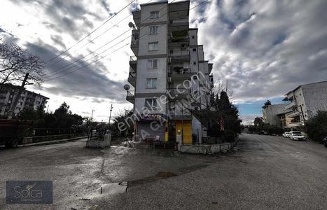 Buca Şirinyer Fırat Mahallesinde Satılık Köşe Dükkan