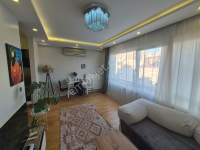 Şişli, Ferıloft Sitesi Satılık, Havuzlu, Otoparklı Ara Kat 2+1 Daire