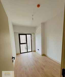 Fikirtepe 14 Parselde Deniz Manzaralı 3+1 Kiralık Daire