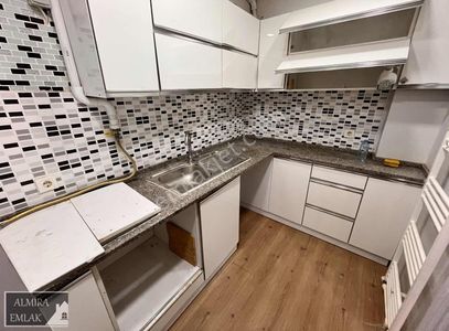 İnönü Cadde Arka Sokağı 3+1 Bakımlı D.gazlı Merkezi Yerde