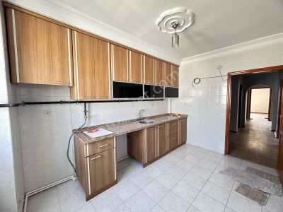 İz'den Masal Park Civarı Geniş Oturum Çok Cazip Kaçmaz Daire!!!