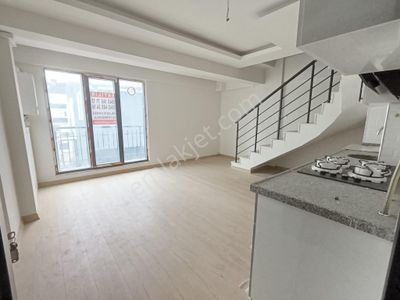 Balıkesir Bandırma Yeni Mahalle Satılık 1+1 Dubleks Daire Yatırımlık