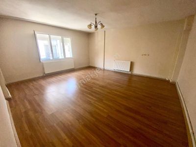 Arga'dan Buca Kozağaç Meydan Yakını D.gazlı 3+1 Kiralık Daire.