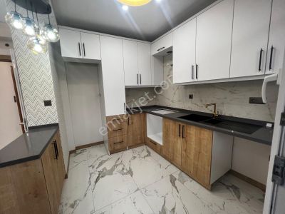 Akbay Gayrimenkul'den 3+1 Merkezi Konumda Kiralık Daire
