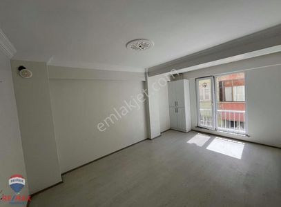 Biga/cumhuriyet Mah. Yeniyol Cad. 2+1 Kiralık Fırsat Daire