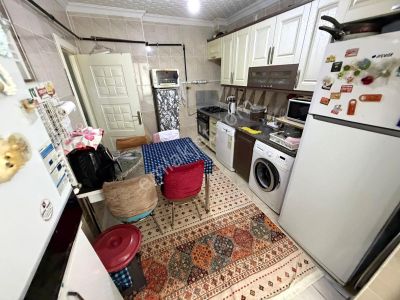 ꧁▇yılmaz'dan▇꧂masrafsız Cadde Üzeri Ara Kat 3+1 Daire