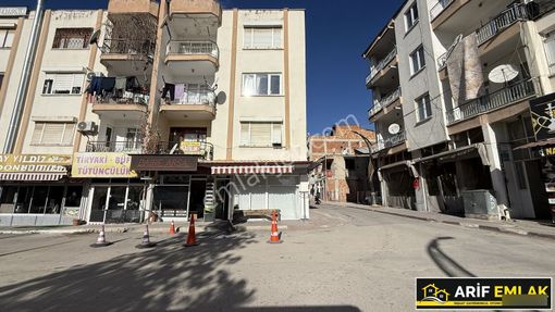 Arif Emlaktan Satılık Doğalgazı Kapısınsda 2+1 Daire