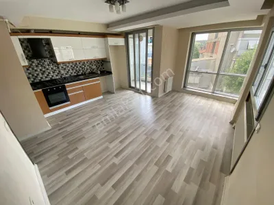 Buca Şirinyer Merkezde Laleli Mah.de 2+1 85m2 Dgazlı Asansörlü Arakat Kiralık Daire