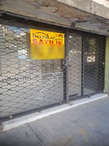 İzmir Konak İnönü Caddesinde Satılık Dükkan.