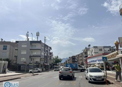 Ulusoy Caddesi Üzerinde 350m2 Devren Kiralık Köşe Dükkan