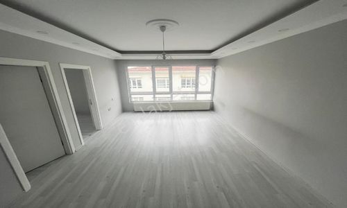 Acil Emlaktan Dutlukda Batman Sokakda Full Yapılı Kiralık
