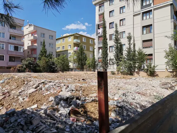 Sahibinden İstanbul Kartal Atalarda Topraktan Hisseli Satılık Daire. 1