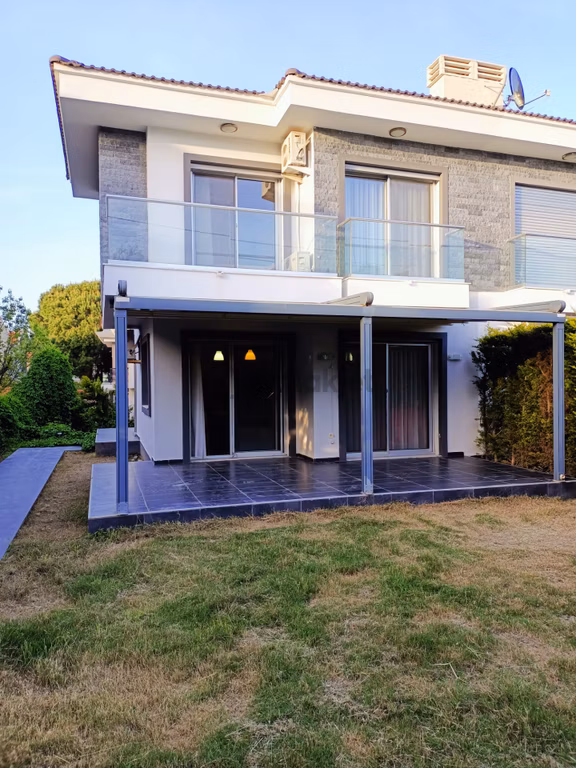 Alaçatı Gayrimenkul'den Ilıcada Kış Sezonu Ve Yıllık Kiralık Villa. 2
