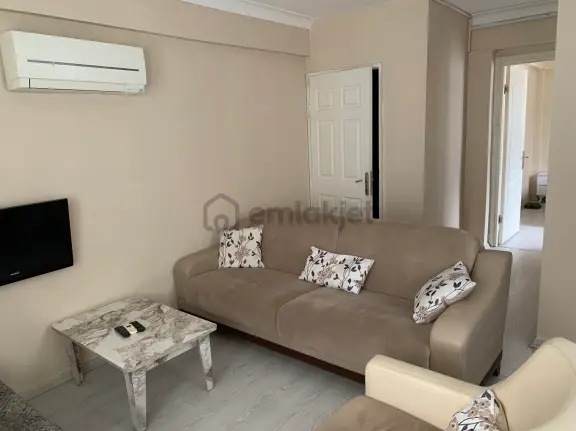 Çiğli Çok Temiz Günlük Kiralık Daireler(klima,wifi Herşey Mevcut 1