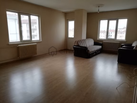 Sahibinden| 157m.kare | Şehir Merkezinde | Atatürk Bulvarı Yanı | Çift Balkonlu,geniş & Sıcacık 3+1 1