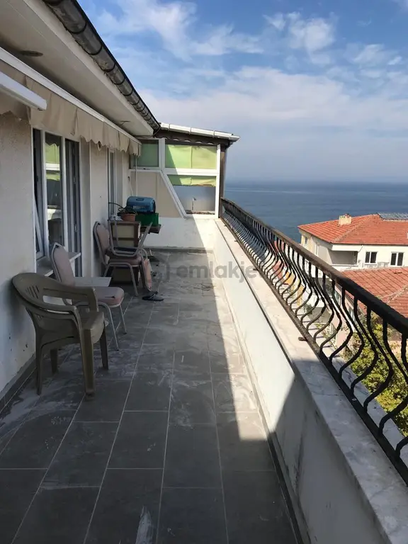 Ata Emlak'tan Çınarcık'ta Deniz Manzaralı 4+1 Dubleks 1