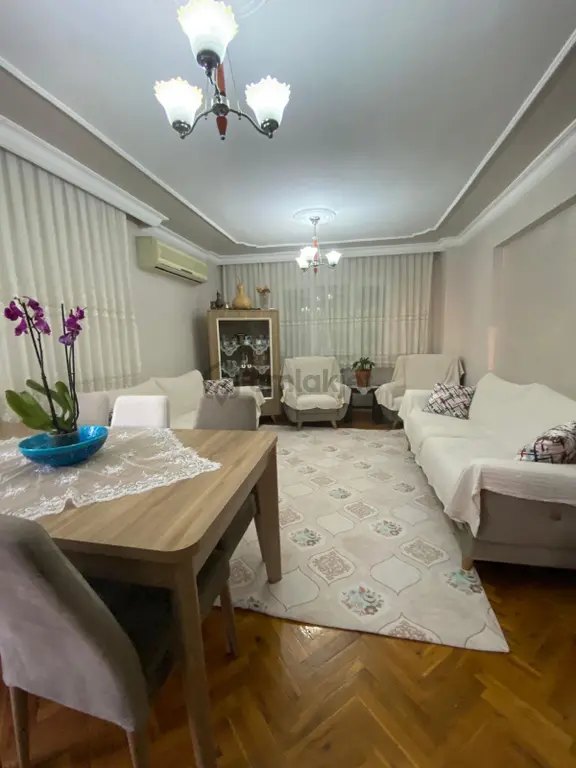 Acil Buca İşcievleri Yakını 3+1 125 M2 Doğalgazlı Tadilatlı Satılık Daire 1