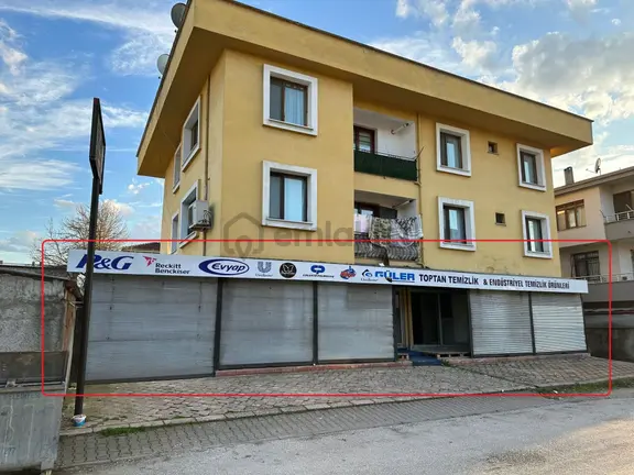 Net Emlaktan Azmimillide Satılık Dükkan 240 M2 1