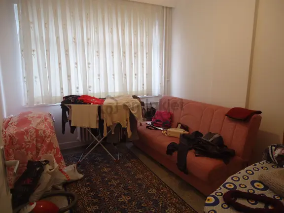 Bahcelide 2. Katta Ön 3+1 Metro Yakını Otoparklı Temiz 2