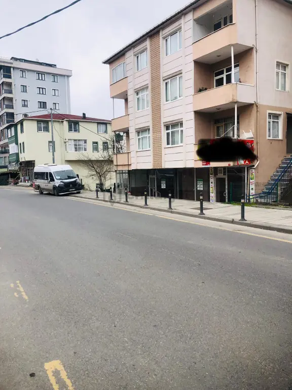 Sultanbeyli Mimarsinan Caddesinde 200m2 Kiralık Dükkan 1