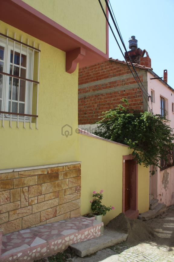 Ayvada'dan Ayvalık Merkez'de Taş Rum Evi 2