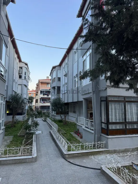 2+1 Masrafsız Merkezi Konumda Cumhuriyet Mah Denize 150 Mt Fırsat Daire 1