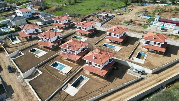 Marmarise 20 Km Mesafede Doğa İçinde Harika Villalar 1