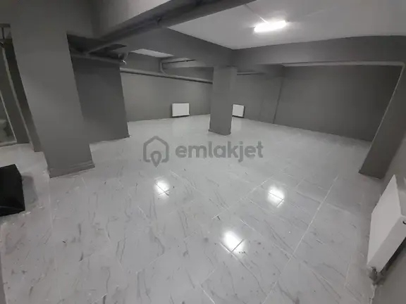 Kocamustafapaşa Sümbülefendi Sebzeci Sok 100mt Yenı Bına Satılık Dükkan 1