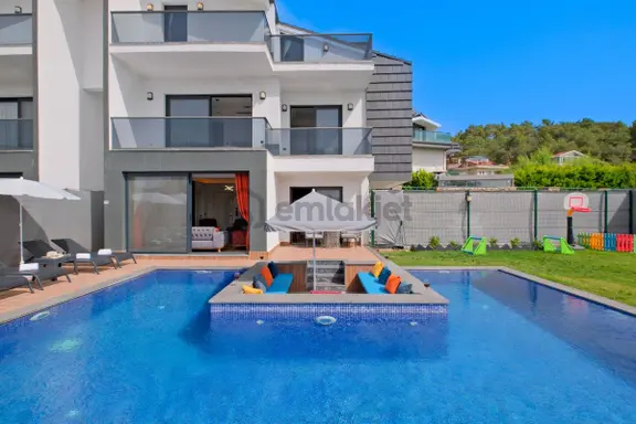 Çiftlik'de Kiralık(günlük) 4+1 Lüx Havuzlu Jakuzili Villa (mera-125) 1