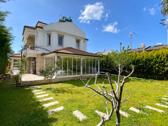 Didim Altınkumda Satılık 380 Mt Arsa İçinde Tam Müstakil Villa 2