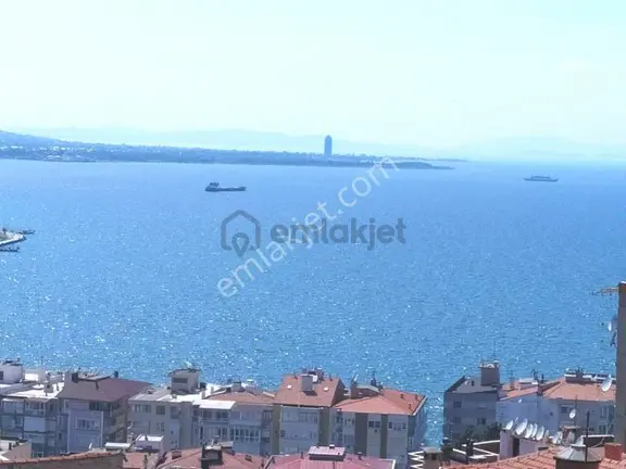 Konak Yurume Mesafesinde Deniz Manzaralı Komple Bina 4 Daire 1