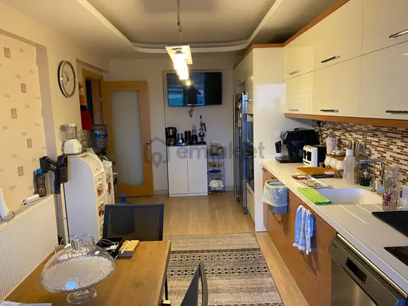 Koyuncu Group Tan Gaziemirde Site İçinde Geniş Ferah Satılık 4+1 Daire 1