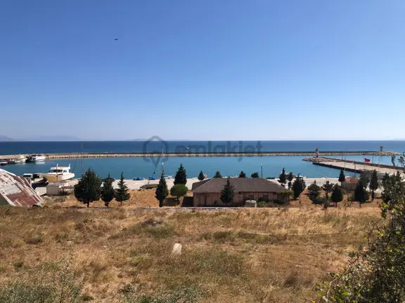 Şarköy De Işık Emlaktan Mürefte Mah De 4600 M2 0/20 İmarlı Arsa 1